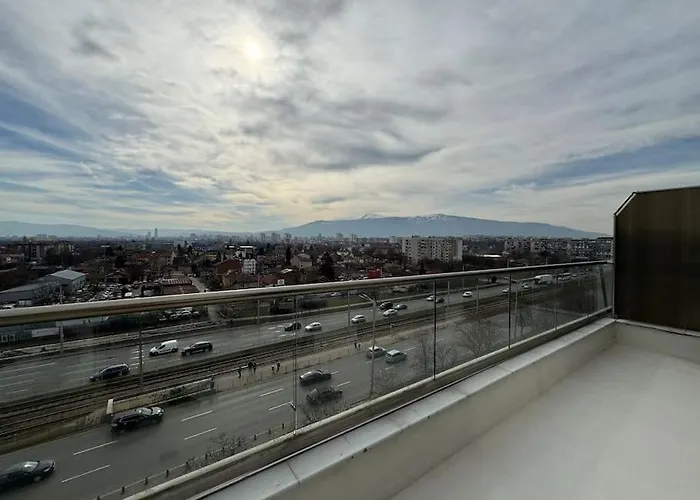 Panoramic View Near Airport アパート *