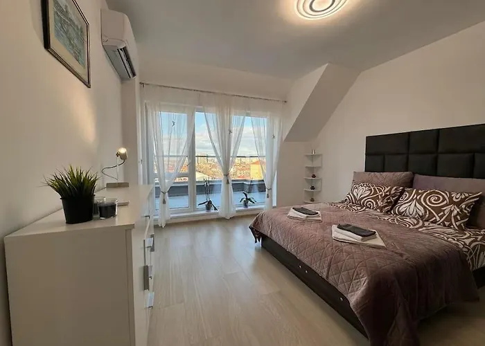 アパート Panoramic View Near Airport ソフィア