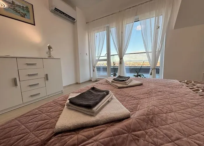 アパート Panoramic View Near Airport *