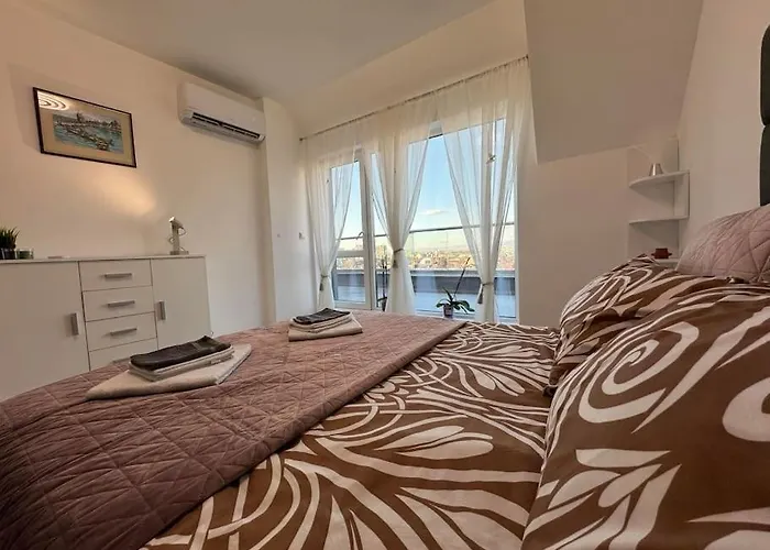 Apartmán Panoramic View Near Airport *