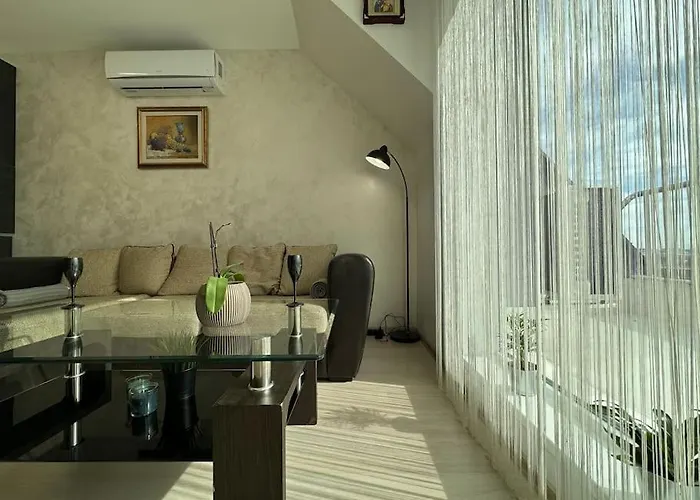 Panoramic View Near Airport Apartmán Sofie