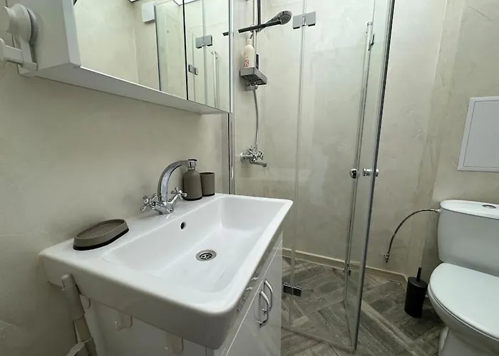 Panoramic View Near Airport Apartmán *