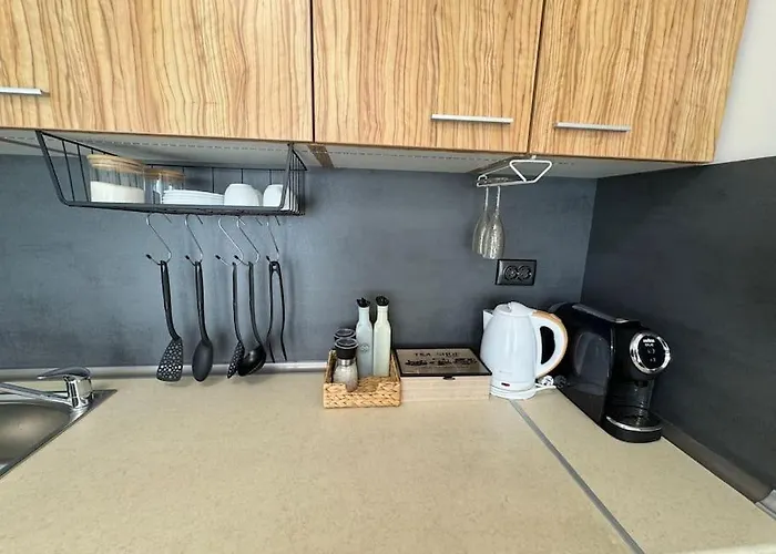 Panoramic View Near Airport Apartmán *